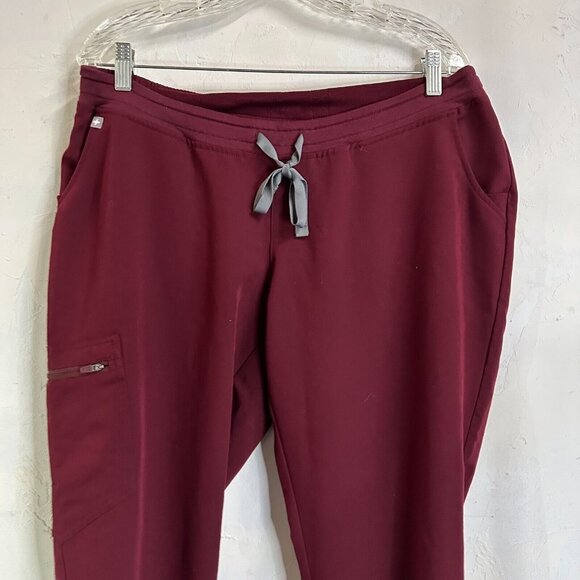 FIGS Women’s Technical Collection Burgundy Scrub Jogging Maternity Pants Large - Picture 4 of 15